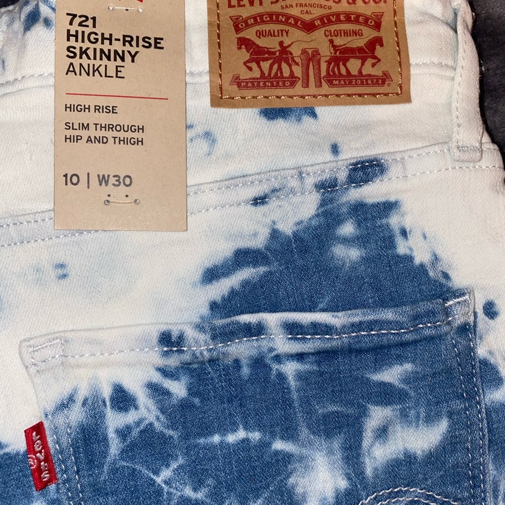 🔥HOST PICK🔥Levi’s Jeans -Brand New With Tags - Picture 7 of 12